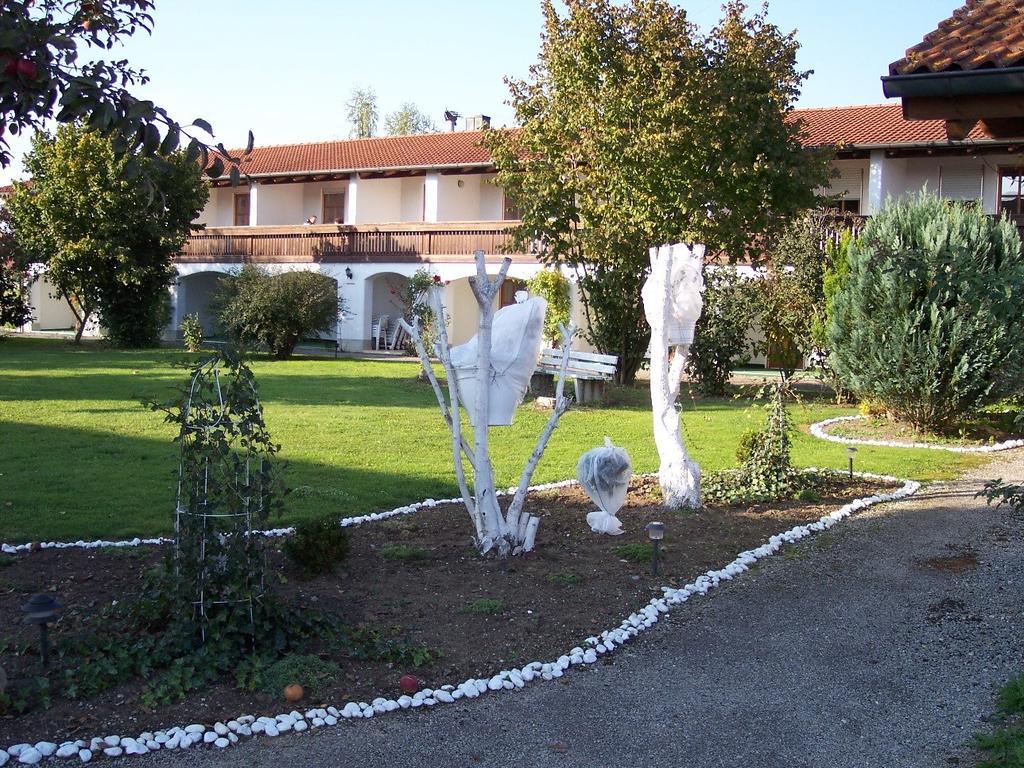 Paga Hotel Aidenbach Esterno foto